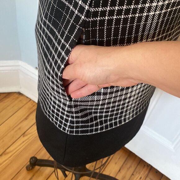 Express Black and White Tunic Dress Size Small - Picture 5 of 8